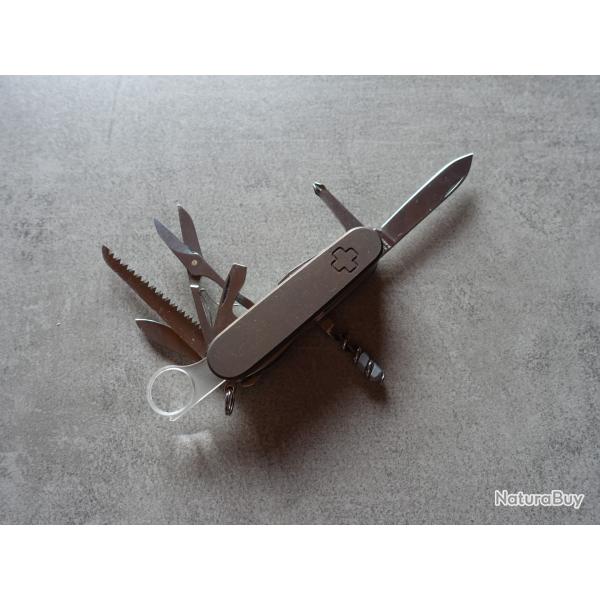 VICTORINOX Outdoorsman Titane