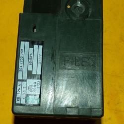 RADIO : SYSTEME D'ECOUTE RADIO POUR CASQUE PERMETTANT AU CHEF DE CHAR DE RESTER A L'ECOUTE DE SES SO
