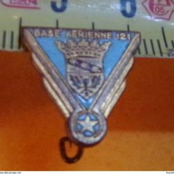 REDUCTION : Base A&eacute;rienne 121, NANCY ESSEY,&nbsp;ETAT VOIR PHOTO&nbsp; . POUR TOUT RENSEIGNEMENT ME CONTACTER.