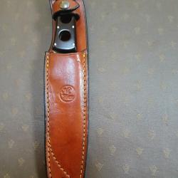 Couteau chasse Maison des Coutelier MC thiers mod&egrave;le de collection rare , surtout dans cette &eacute;tat !!