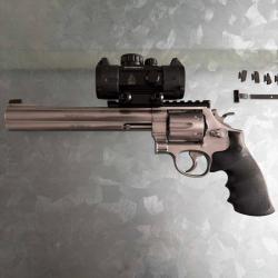 Smith&Wesson 629 CLASSIC DX 8 3/8". 44 Mag