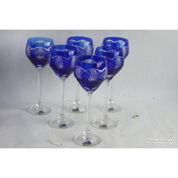 6 Verres � vin cristal taill� bleu