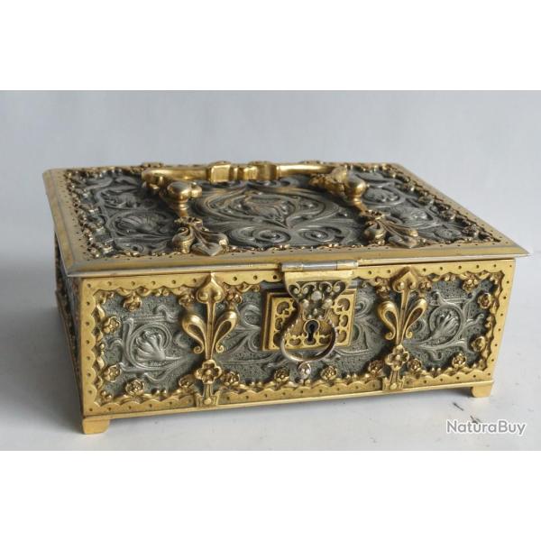 Coffret � bijoux bronze n�o-Renaissance Napol�on III
