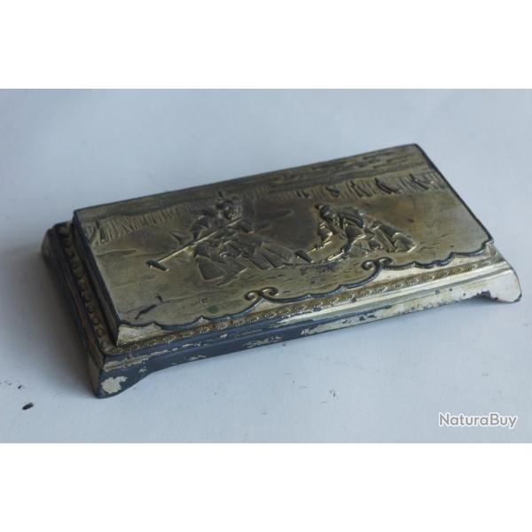 Boite � timbres Forgerons japonais Japon Meiji