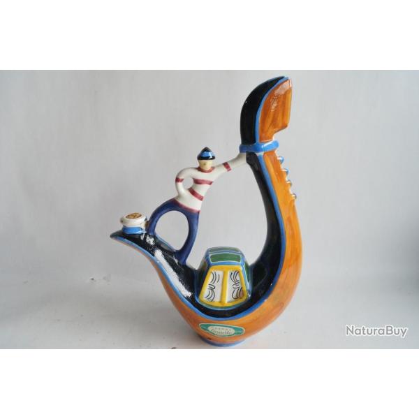Bouteille figurative Gondole c�ramique Liqueur Cherry Luxardo Italie