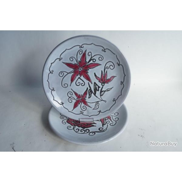 Assiettes c�ramique Fleurs Vallauris