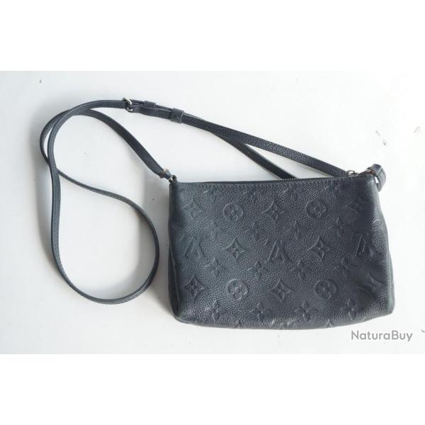 LOUIS VUITTON Sac bandouli�re cuir noir Pallas
