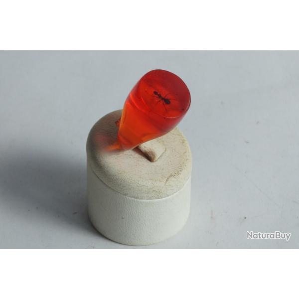 Bague r�sine ambre inclusion Fourmis vintage T51