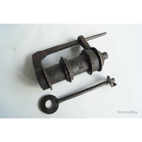 Ancien Cadenas oriental