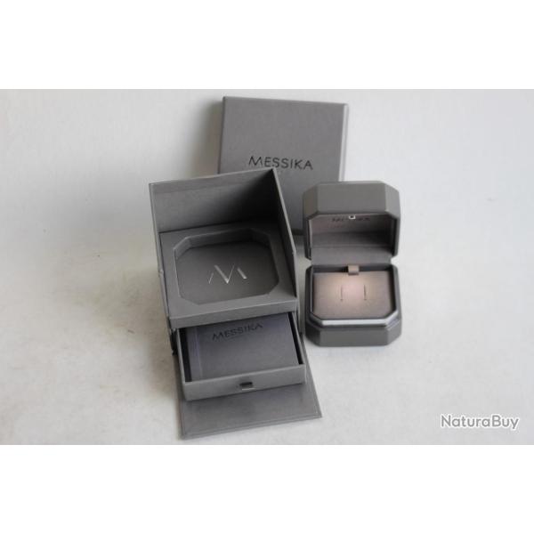 �crin pour bijoux MESSIKA avec lumi�re
