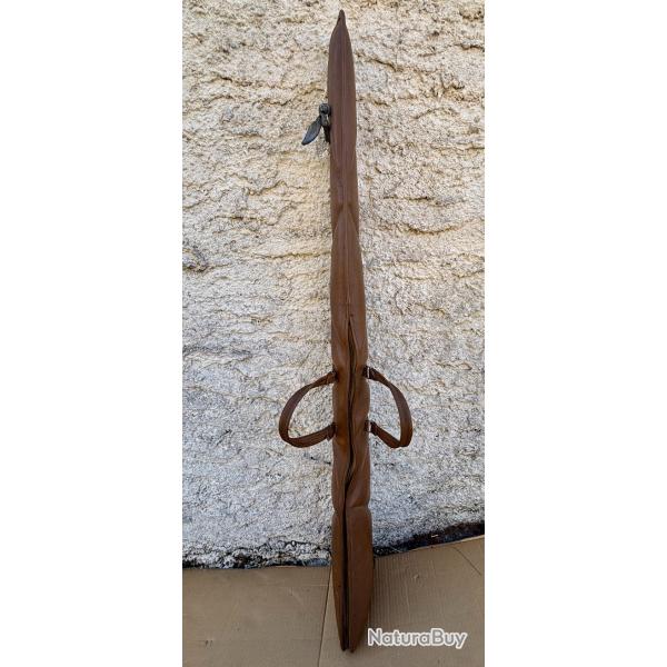 Fourreau en cuir v�ritable int�rieur matelass� pour fusil