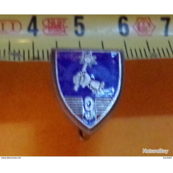 REDUCTION :9� R�giment de Chasseurs d'Afrique, gantelet, en r�duction 20 mm�,�ETAT VOIR PHOTO� . POU