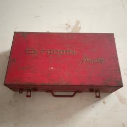 Ancienne caisse FACOM