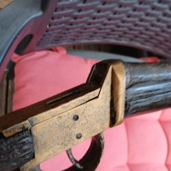 &Eacute;pave de fusil non identifi&eacute; avec bloc laiton