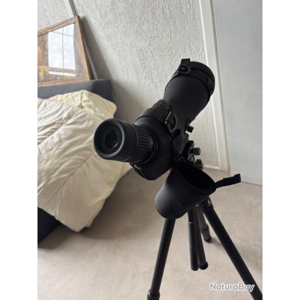 Longue vue et tr�pied vanguard