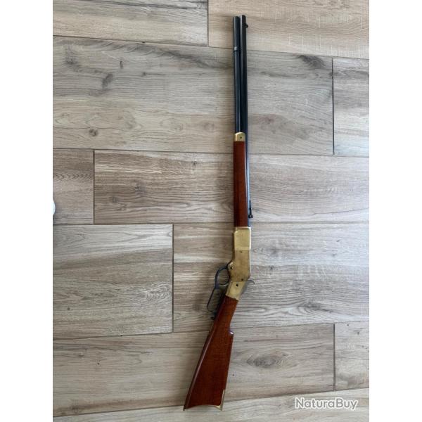Carabine levier sous garde Uberti type Winchester yellow boy cal 44-40