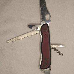 Couteau Suisse VICTORINOX multifonctions