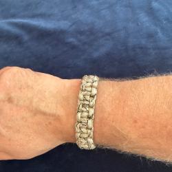 Bracelet survie