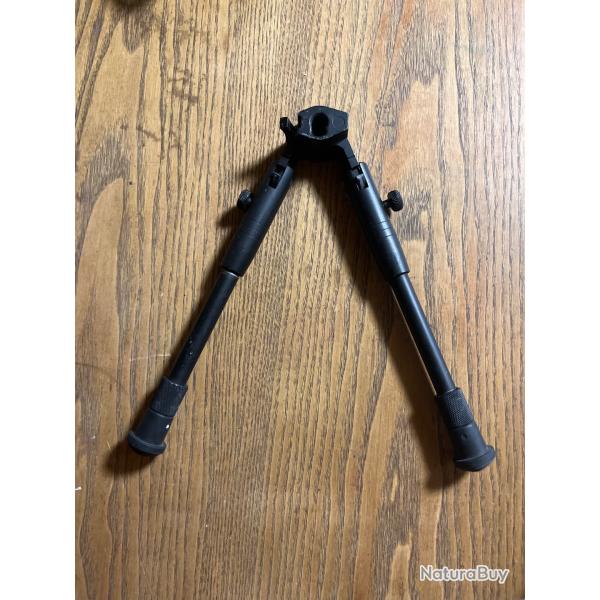 Bipied airsoft universel r�glable � fixation sur canon