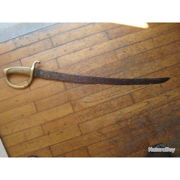 SABRE BRIQUET