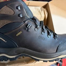 Chaussures randonn&eacute;e Altex