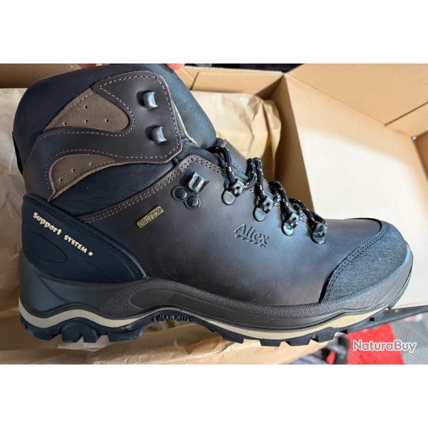 Chaussures randonn�e Altex