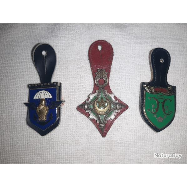 3 Insignes / Pucelles 17i�me RGP, la courtine, et 1�re compagnie Saharienne de Transport