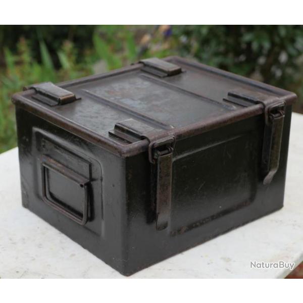 rare prise de guerre arm�e belge 1940 caissette munitions l�g�res provenance de NORMANDIE 1944