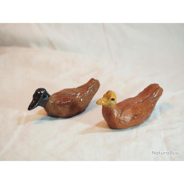 Appeaux anciens d'�poque XIXi�me si�cle - oiseaux terre cuite coloris�e verniss�e