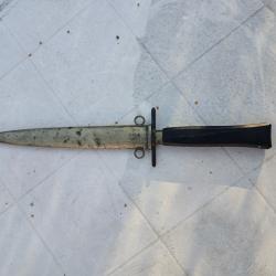 Couteau type vengeur