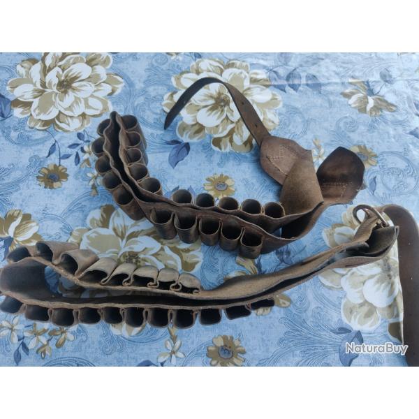 Deux ceintures cartouchi�res anciennes
