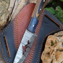 Couteau Drop Point Damas Requin dans la Lame 256 Couches Manche Bois/Atlantide Etui Cuir F Artisan