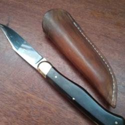 Couteau le pionnier douris chastel.