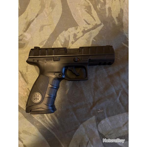 Beretta APX co2