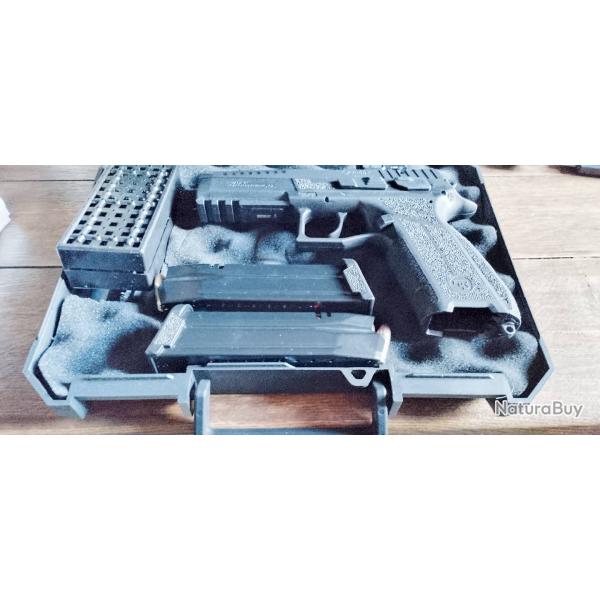 Cz p 9 F nocturne comme neuf