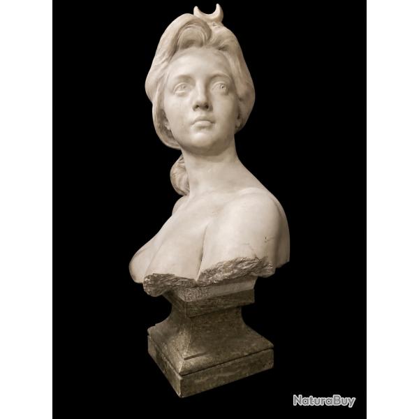 Henri Weighele Diane patrone des chasseurs 75 cm marbre de carare