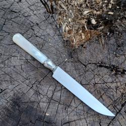 Couteau en nacre