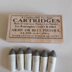 Tr&egrave;s belle  bo&icirc;tes cartouches papier calibre 44 incluant 6 cartouches.