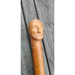 Ancienne forte canne t&ecirc;te sculpt&eacute;e art populaire ww1 ww2 compagnon allemand