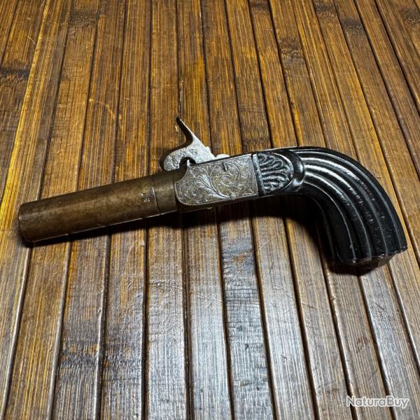 PETIT PISTOLET GOUSET DE D�FENSE XlX �ME canon � rayures cheveux