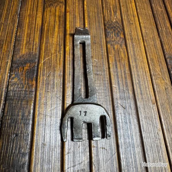 S�CURIT� R�TEAU DE PISTOLETS JUXTAPOS�S A BROCHE PIECE PAS COURANTE /2/