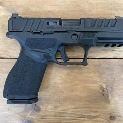 SPRINGFIELD  ARMORY Mod&egrave;le ECHELON  U NOTCH calibre 9x19 ARME ETAT PROCHE DU NEUF