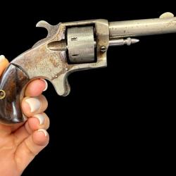 RARE REVOLVER HOOD F.A. Co mod&egrave;le D&eacute;fiance cal. 22 short num&eacute;ro 197