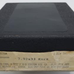 Jeux d'outils CH4D : 7.92 x 33 Kurz avec support de douille.
