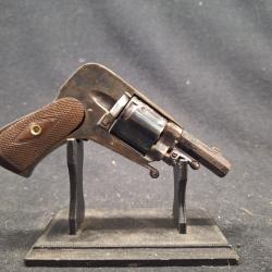 Revolver velodog, Cal. 6,35mm - 1� sans prix de r&eacute;serve !!