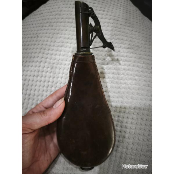 Poire � poudre (ann�e inconnu)