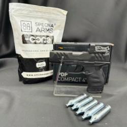 Pacj pr&ecirc;t a tirer PISTOLET WALTHER PDP COMPACT 4'' COMBO RDS 8 BBS 6MM CO2 BLOWBACK