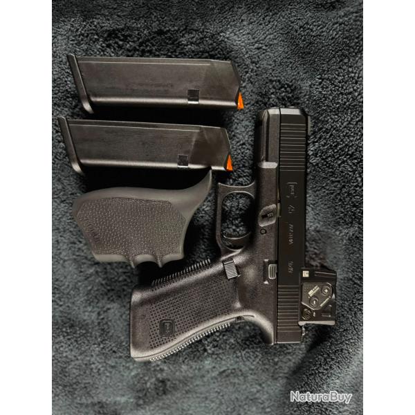 GLOCK 45 COA A-CUT AIMPOINT + POIGN�E HOGUE