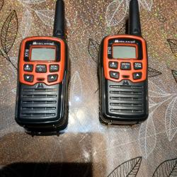 2 Talkies walkies midland xt10