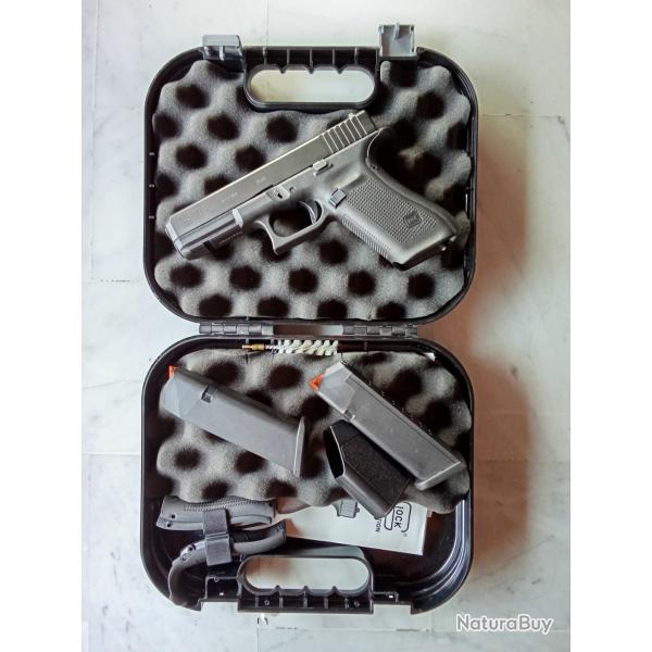 Glock 17 gen 5 excellent �tat et tr�s peu servi cal. 9x19 para 9mm